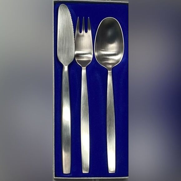 MCM Gilde Modern Scandinavian Flatware by Roy Blohm, “oyo  Gilde Design by Roy Blohm Geilo Norway Flatware 18/R Silverware MCM Scandinavian
